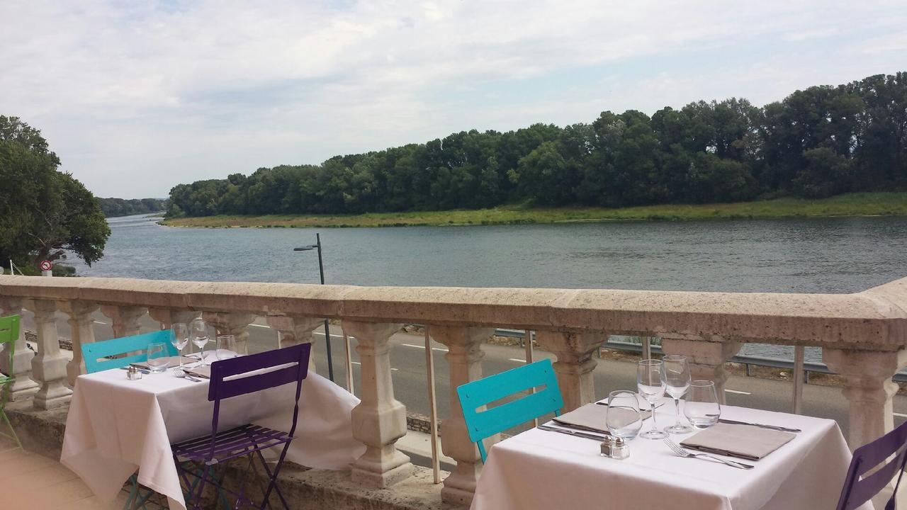 Logis Hotel Le Prieure Bourg-Saint-Andéol Exteriör bild