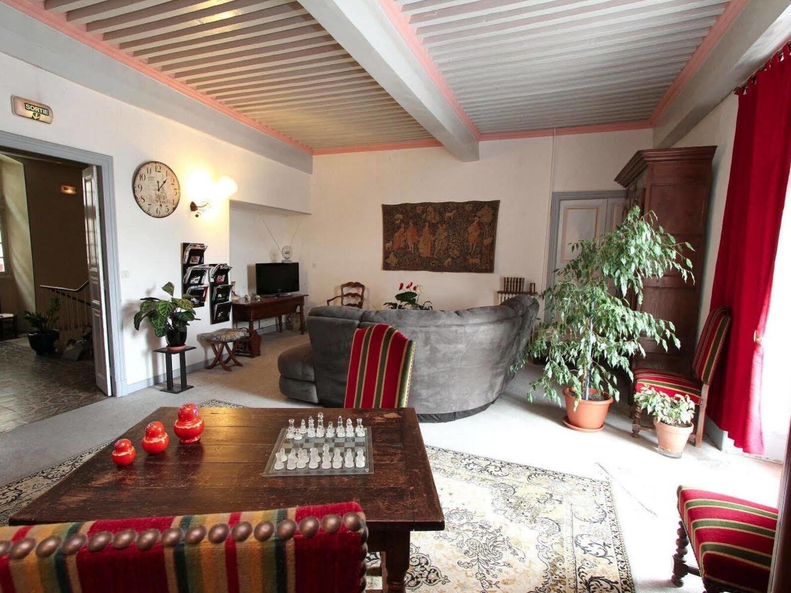 Logis Hotel Le Prieure Bourg-Saint-Andéol Exteriör bild