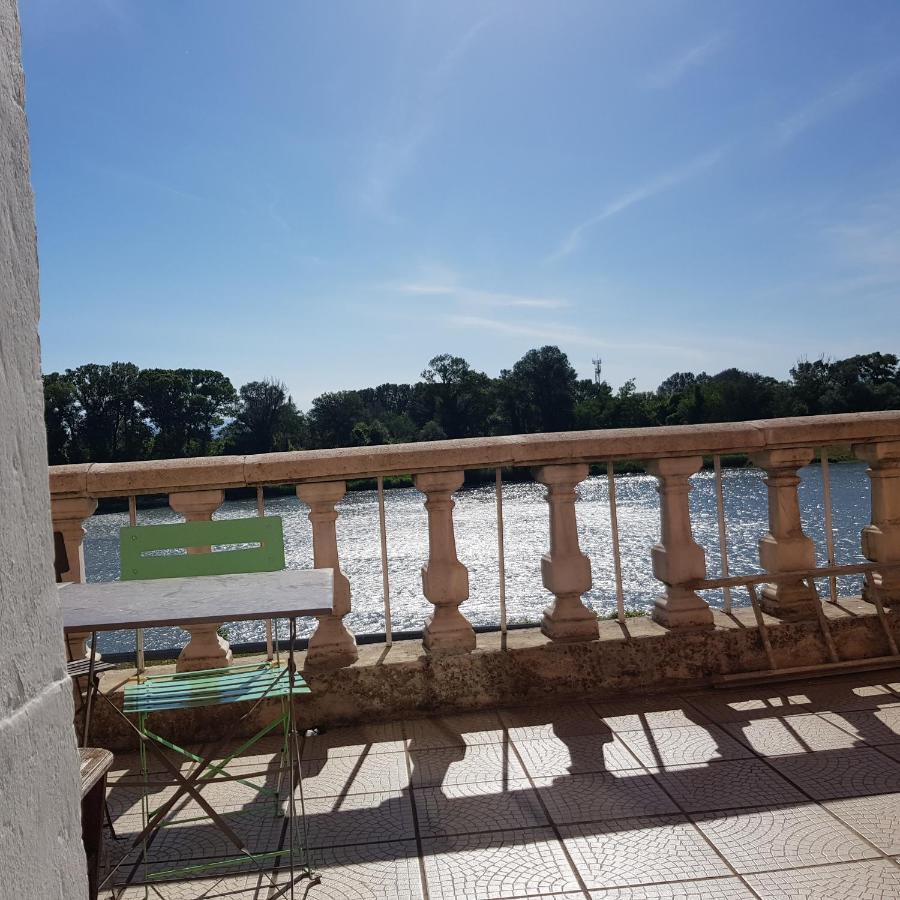 Logis Hotel Le Prieure Bourg-Saint-Andéol Exteriör bild